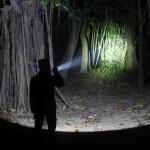 كشاف وميض البراري يدوي حجم متوسط للصيد والتخييم بسطوع عالي 3100LM