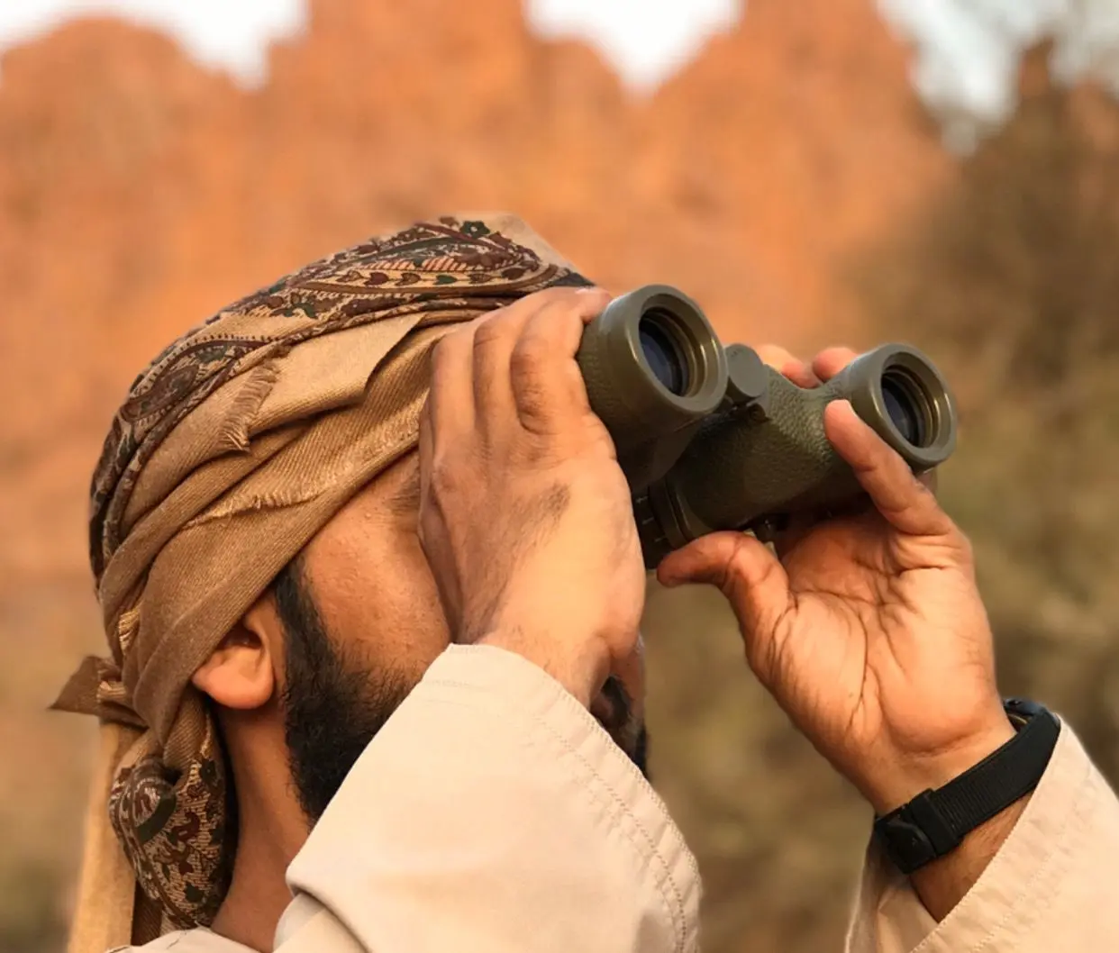 المناظير (الدرابيل) ومستلزماتها